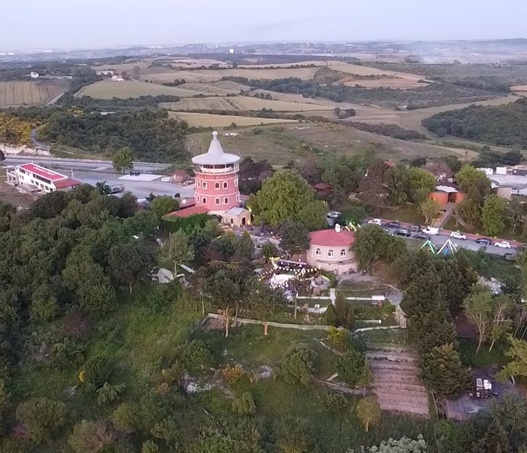 3. HAVALİMANINA YAKIN OTEL