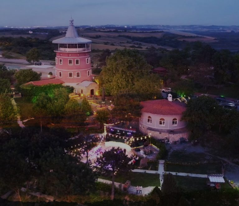 Kasım Ayında İstanbul’a Yakın Otel Tatili: Doğanın Sessizliğinde Huzurlu Kaçış